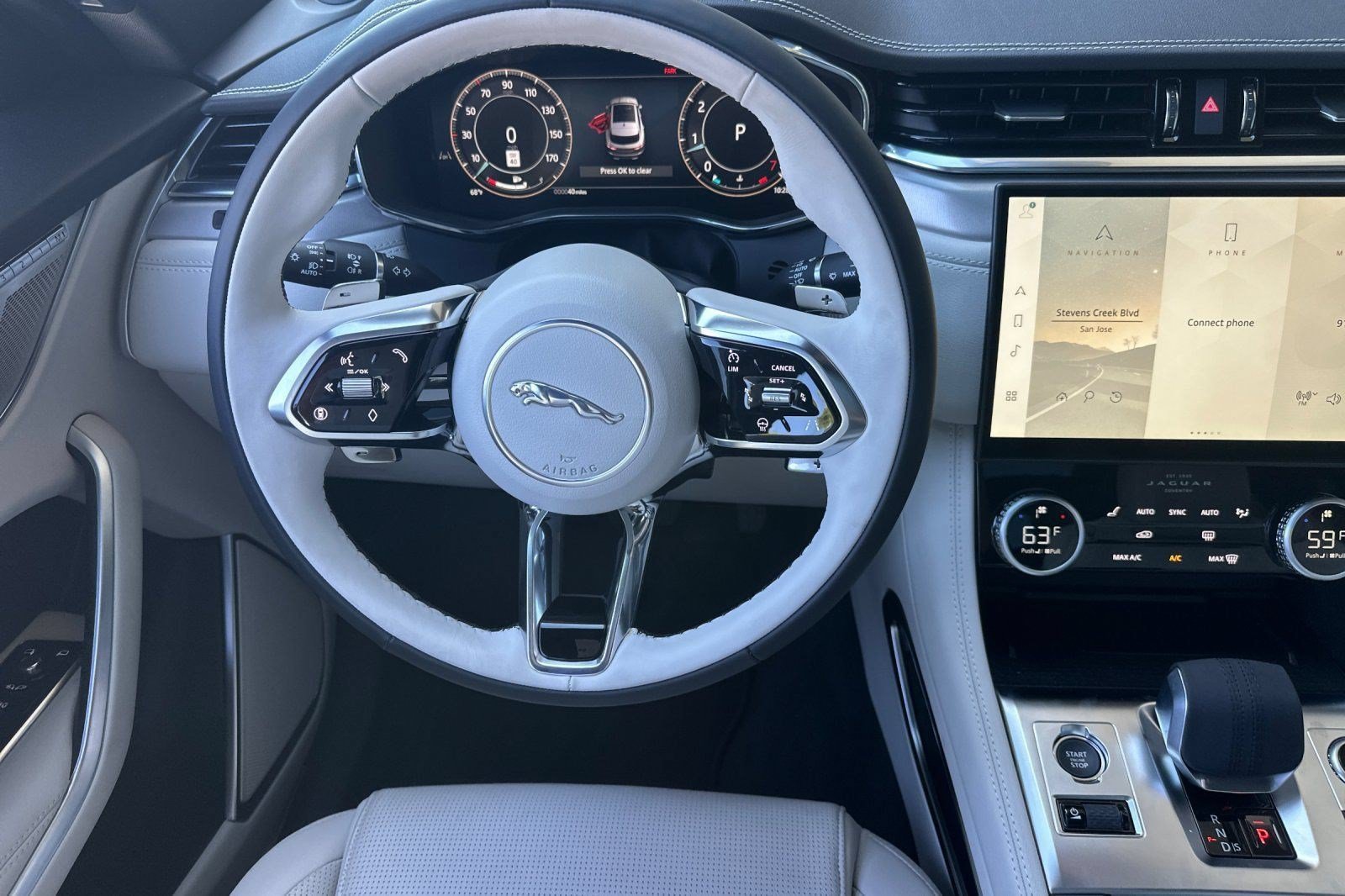 2026 Jaguar F-Pace R-Dynamic S - Photo 18