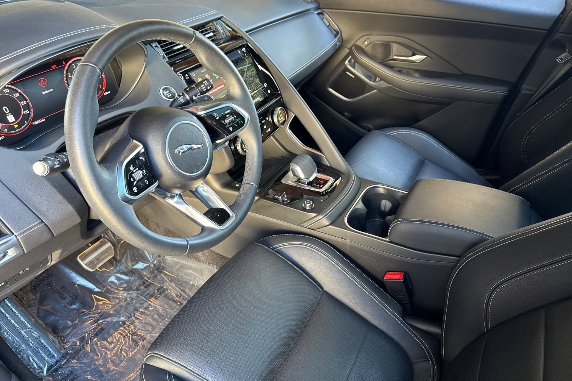 E-PACE R-Dynamic SE R-Dynamic SE P250 AWD