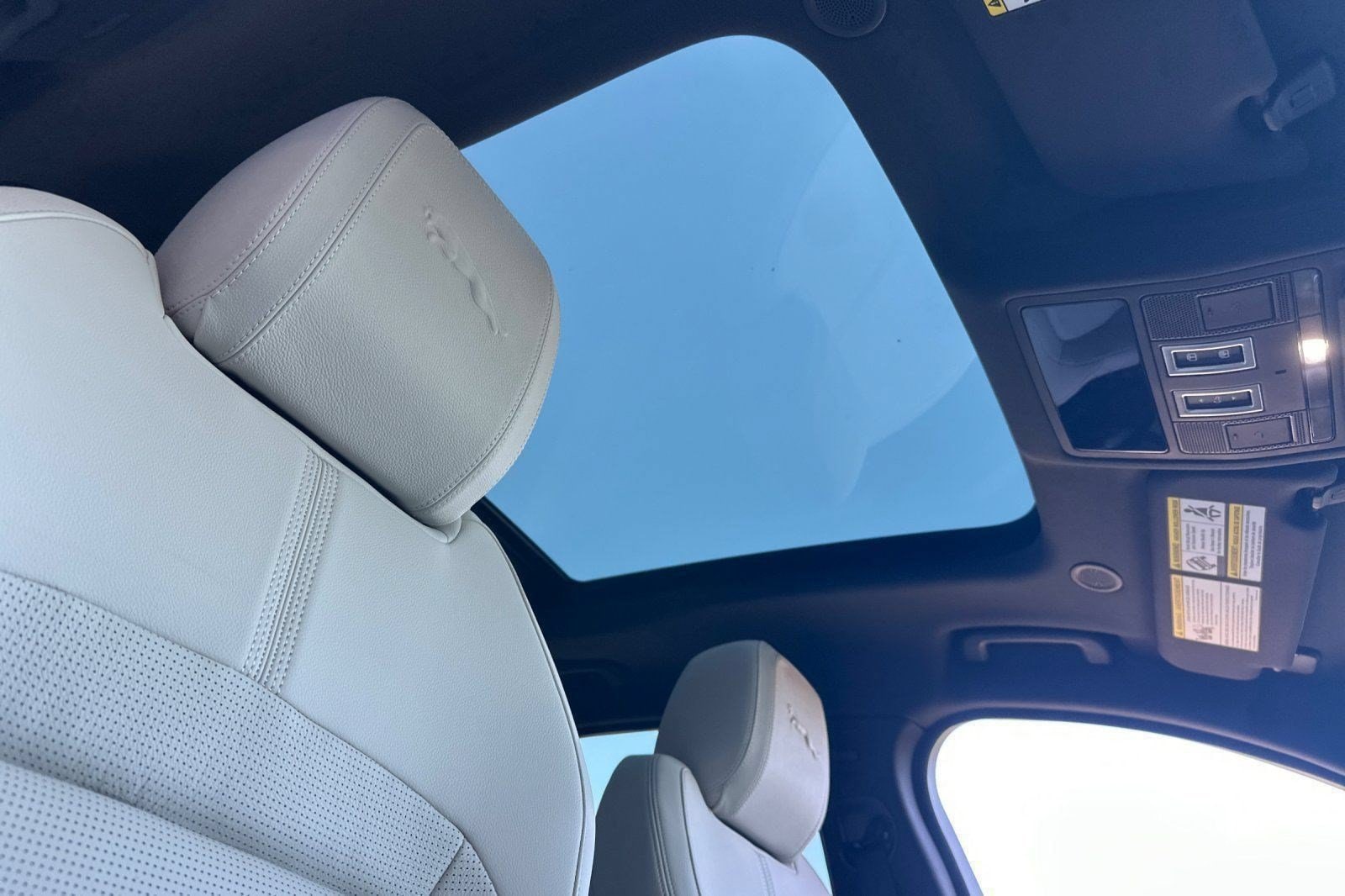 2026 Jaguar F-Pace R-Dynamic S - Photo 12