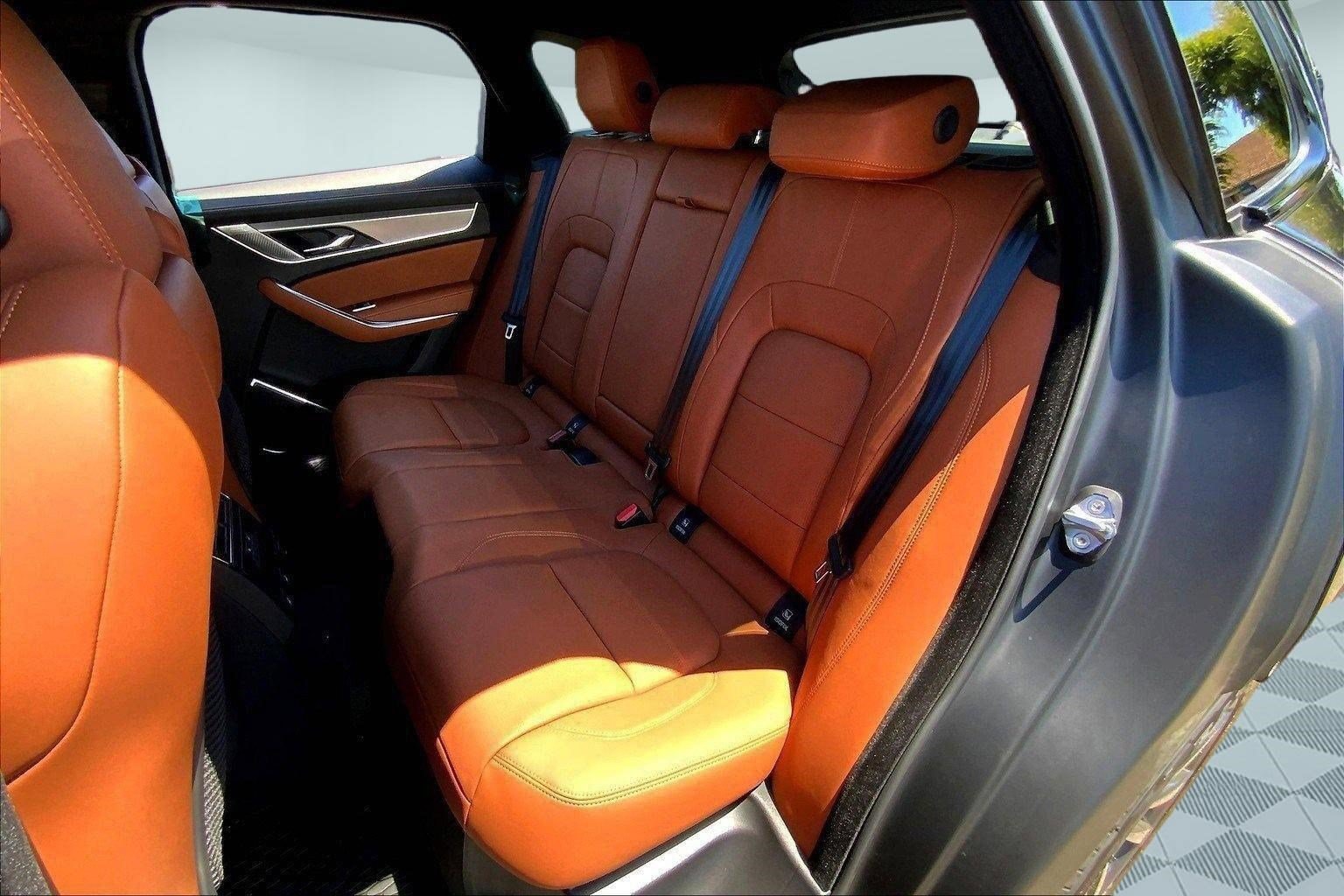 2026 Jaguar F-Pace R-Dynamic S - Photo 12