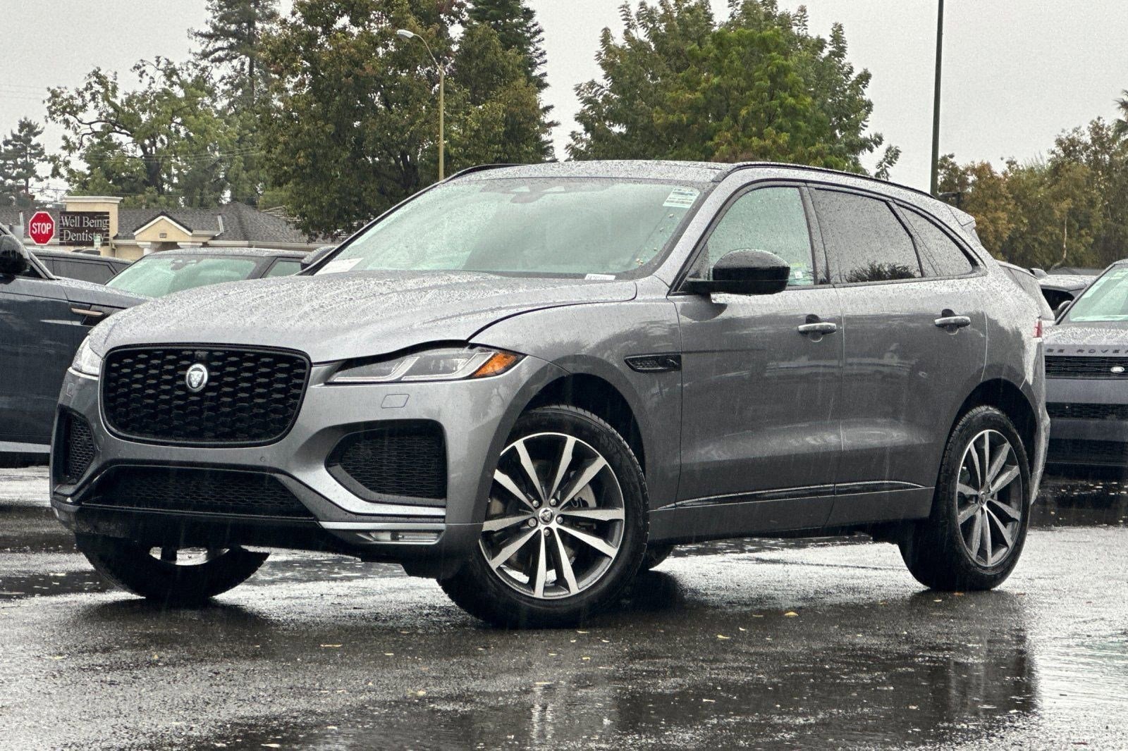 2026 Jaguar F-PACE P250 R-Dynamic S's photo