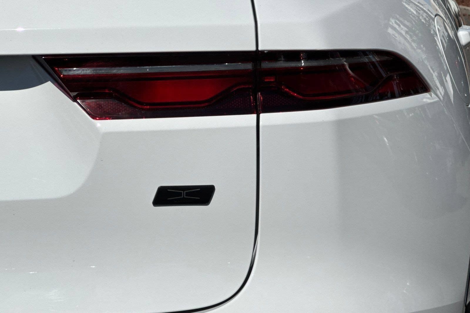 2026 Jaguar F-Pace R-Dynamic S - Photo 22