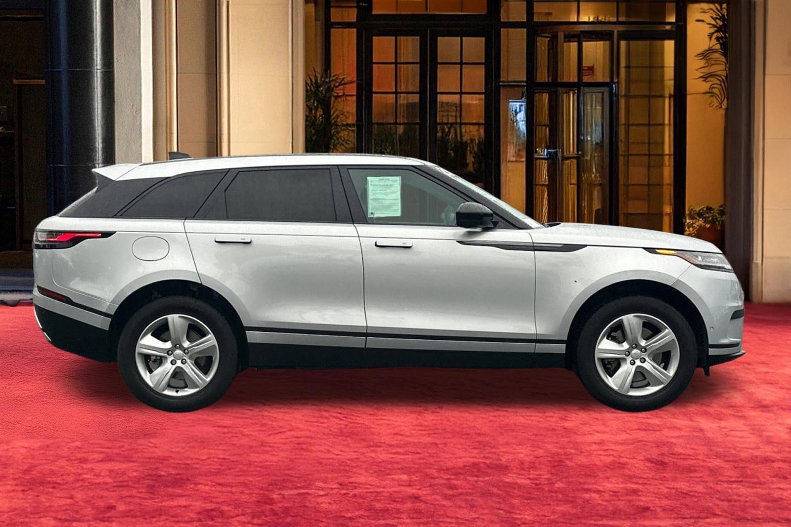 2025 Land Rover Range Rover Velar S photo 3