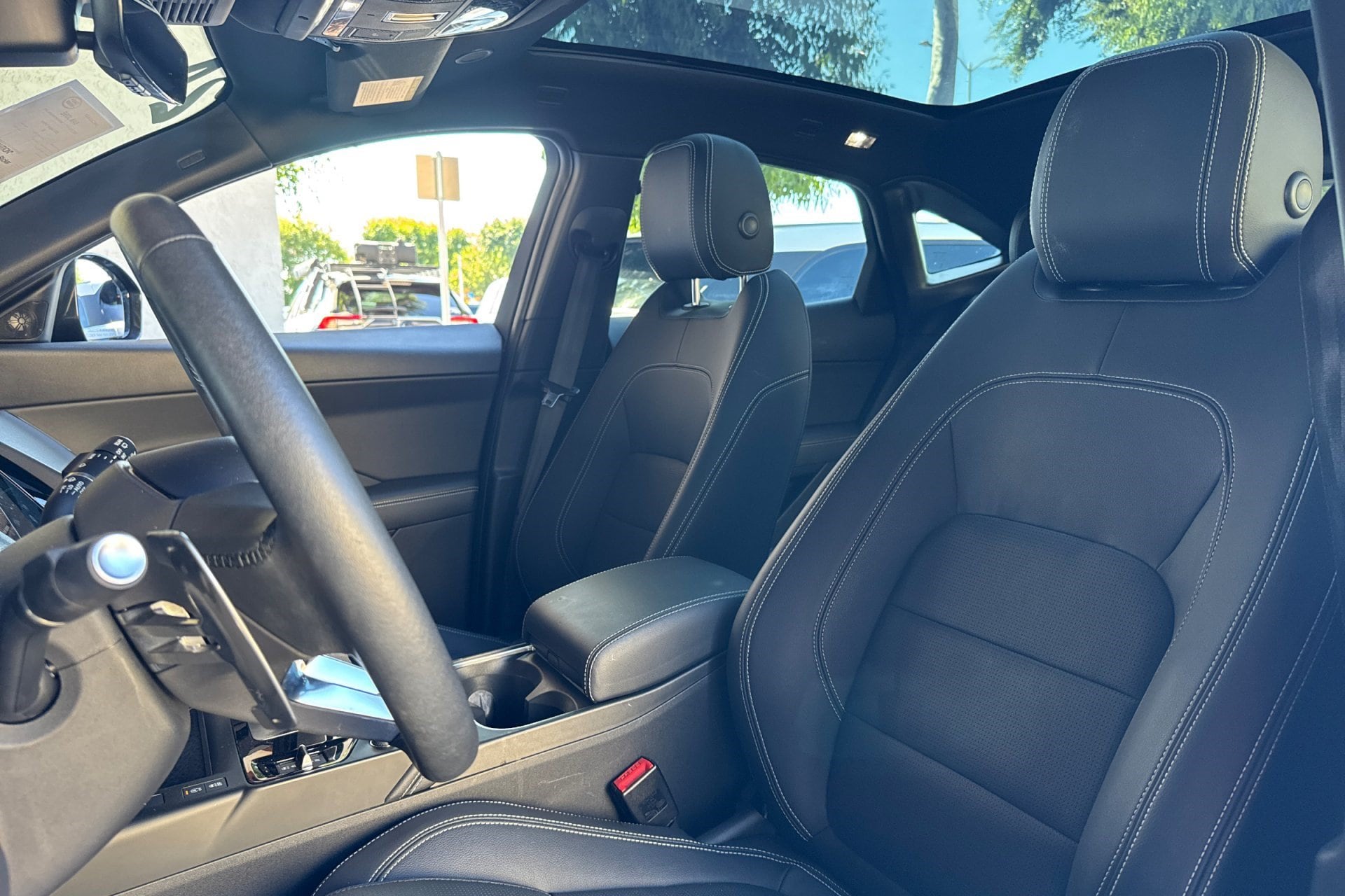 E-PACE R-Dynamic SE R-Dynamic SE P250 AWD