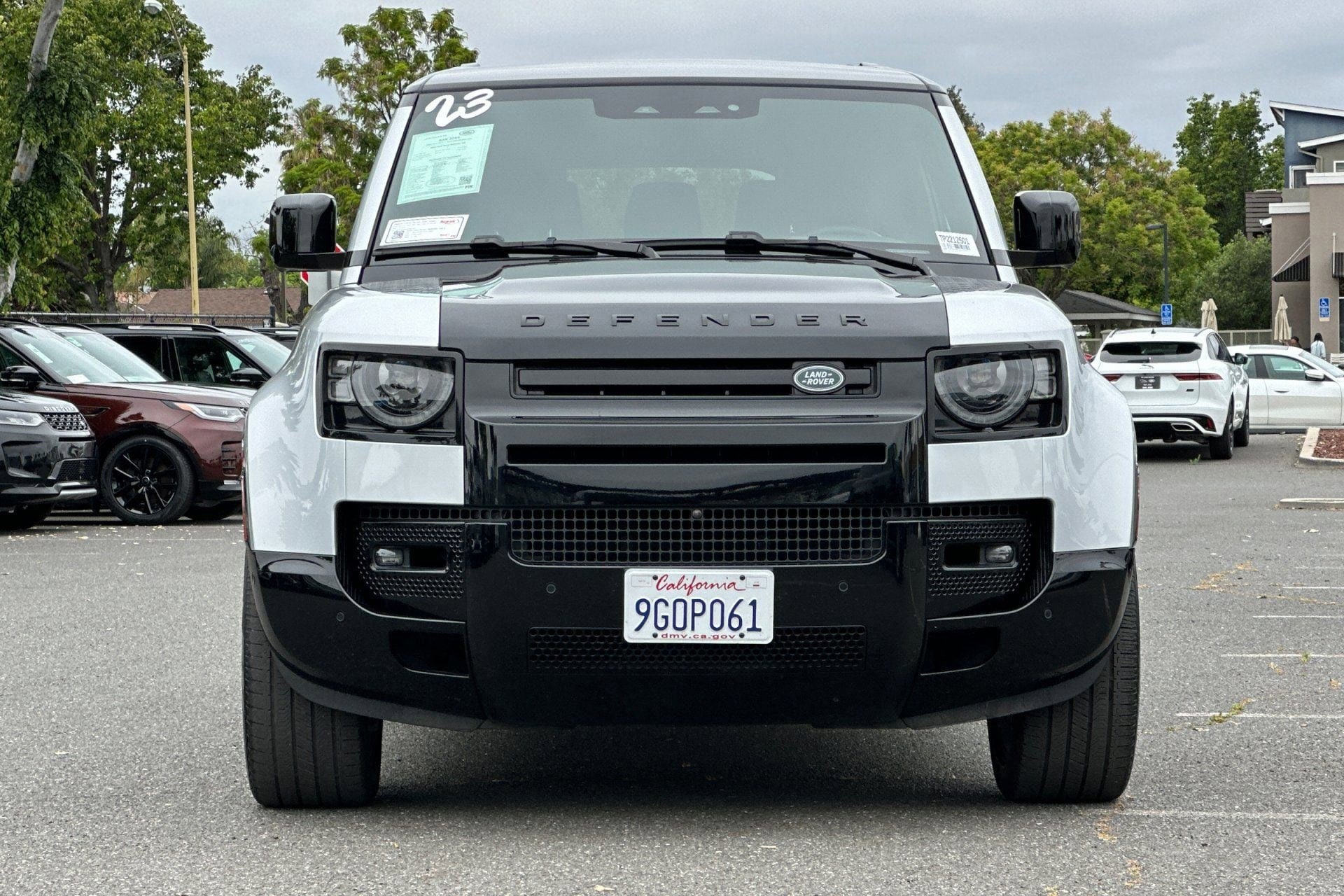 2023 Land Rover Defender 130 X photo 5