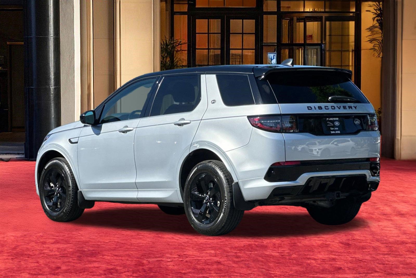 2022 Land Rover Discovery Sport S R-Dynamic photo 2