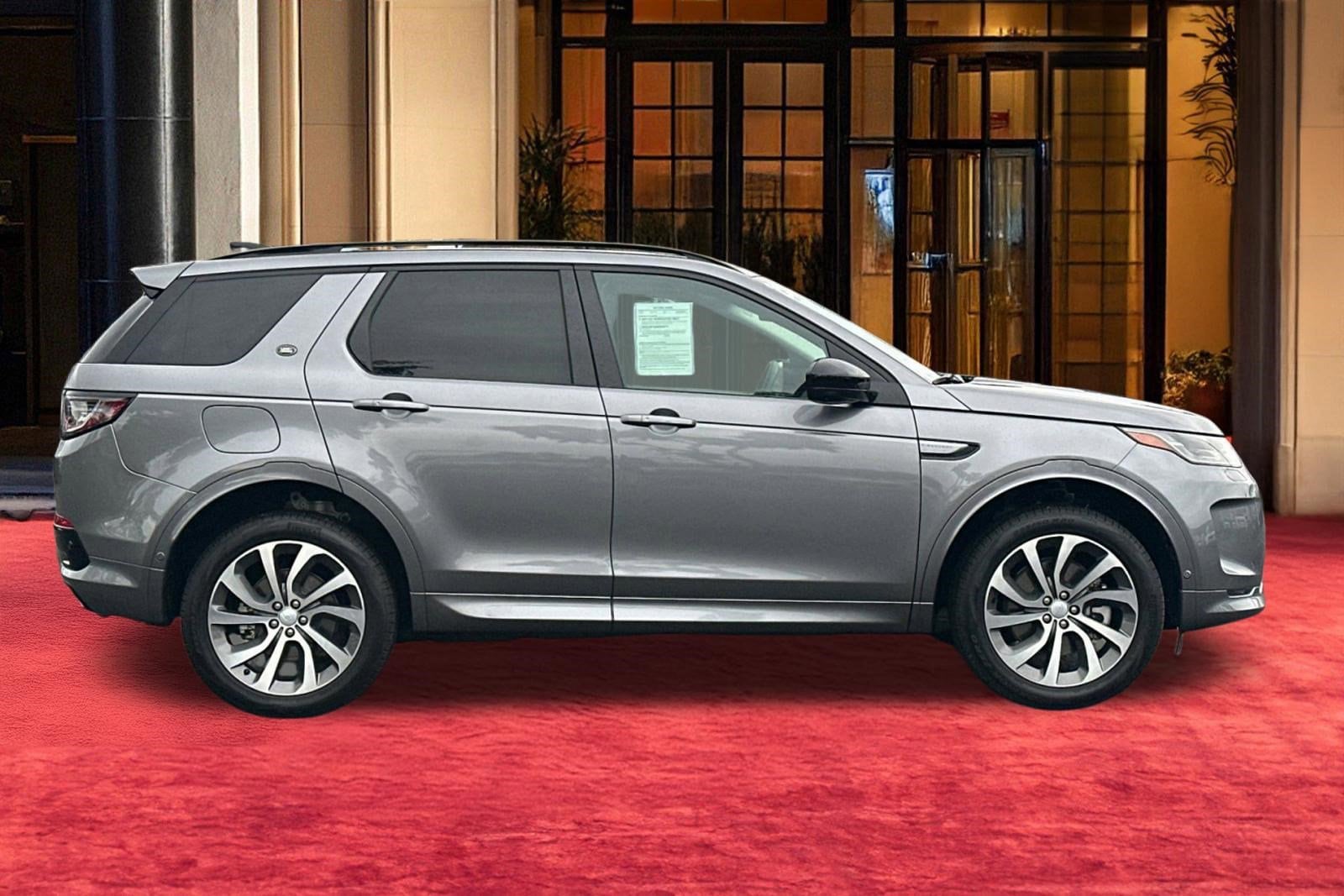 2025 Land Rover Discovery Sport S photo 3