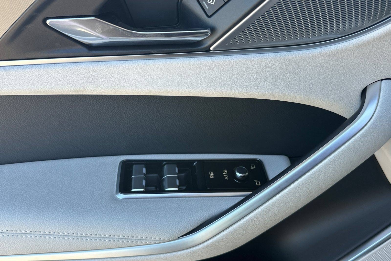 2026 Jaguar F-Pace R-Dynamic S - Photo 10