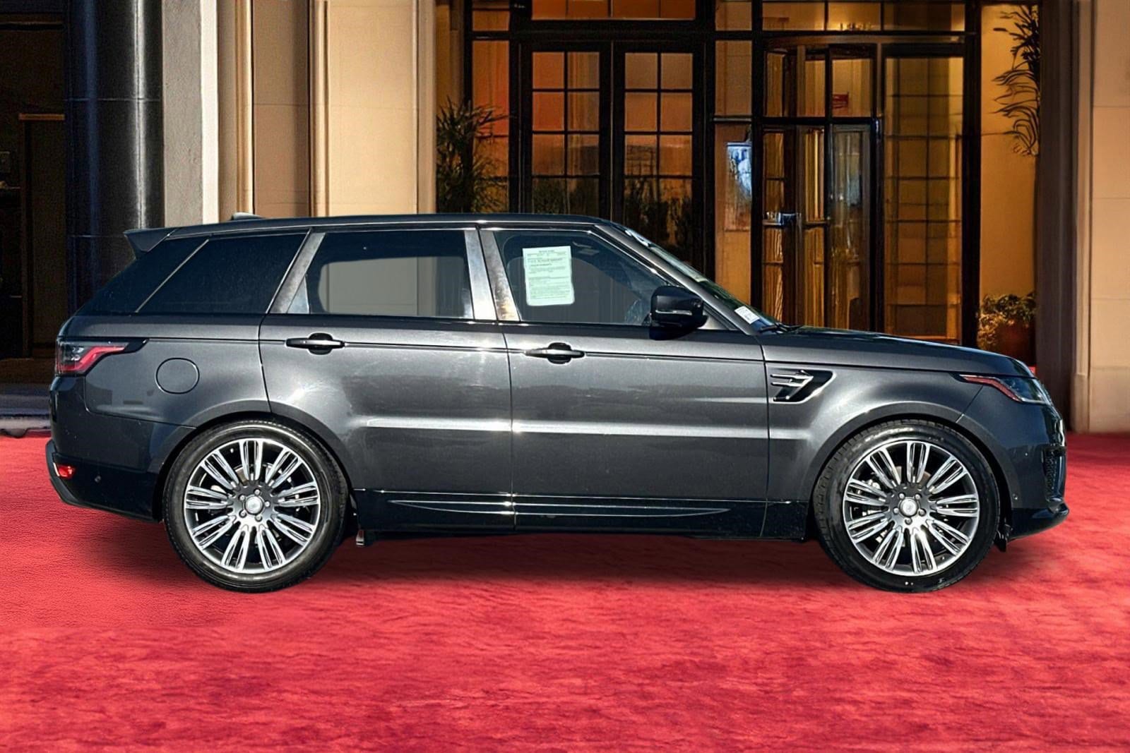 2020 Land Rover Range Rover Sport HSE photo 3