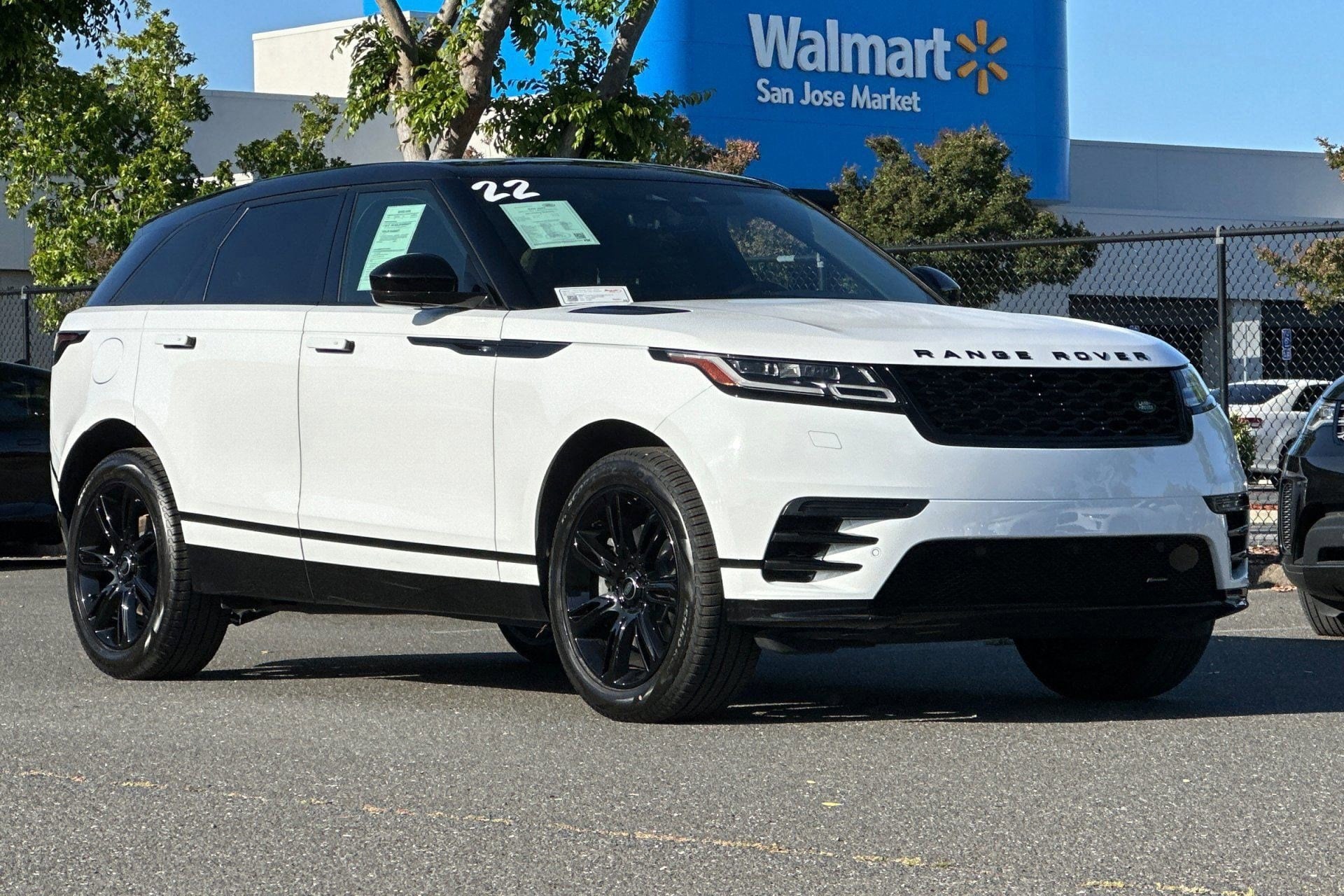 2022 Land Rover Range Rover Velar R-Dynamic S photo 6