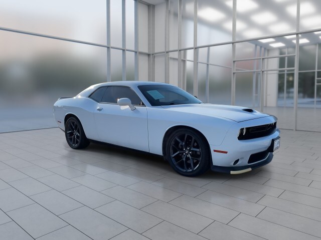 2023 Dodge Challenger GT photo 2