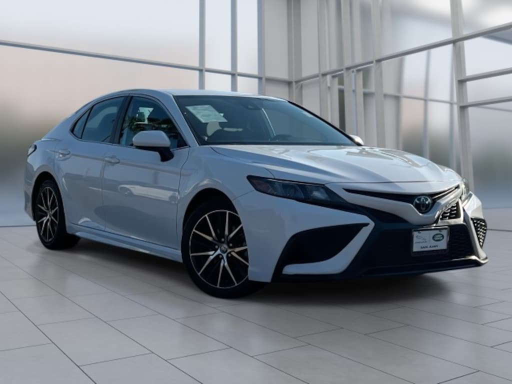 Used 2024 Toyota Camry SE Sedan