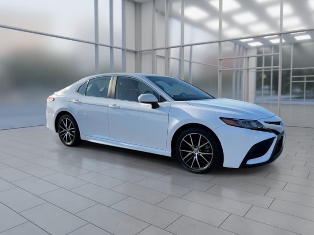 Used 2024 Toyota Camry SE Sedan
