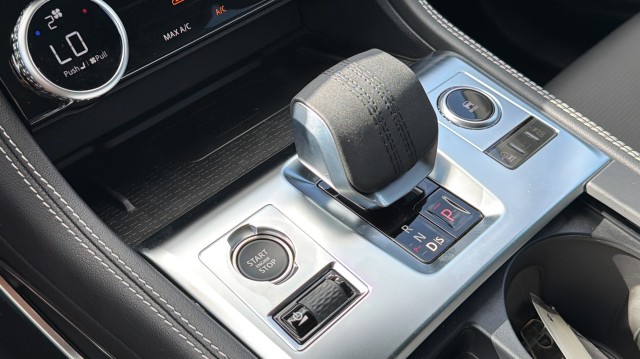 2026 Jaguar F-Pace R-Dynamic S - Photo 21