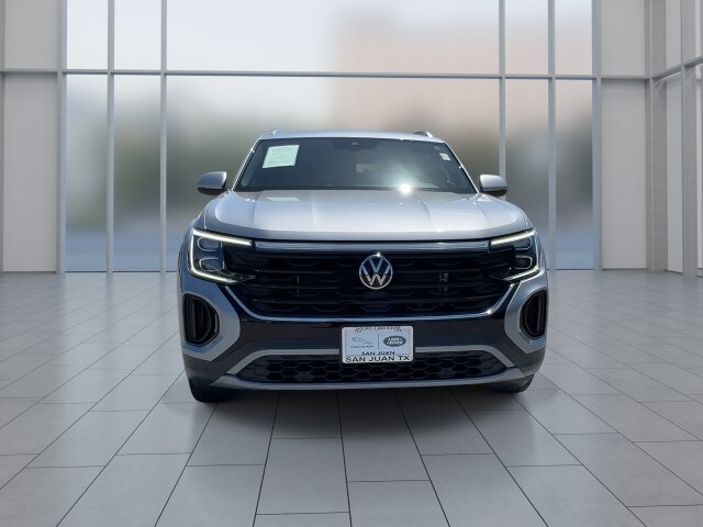 2024 Volkswagen Atlas Cross Sport SE Technology photo 3