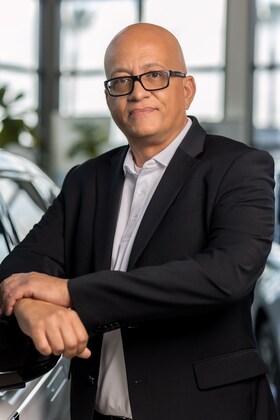 Staff member Rich Keene from ID_50ed02482f35