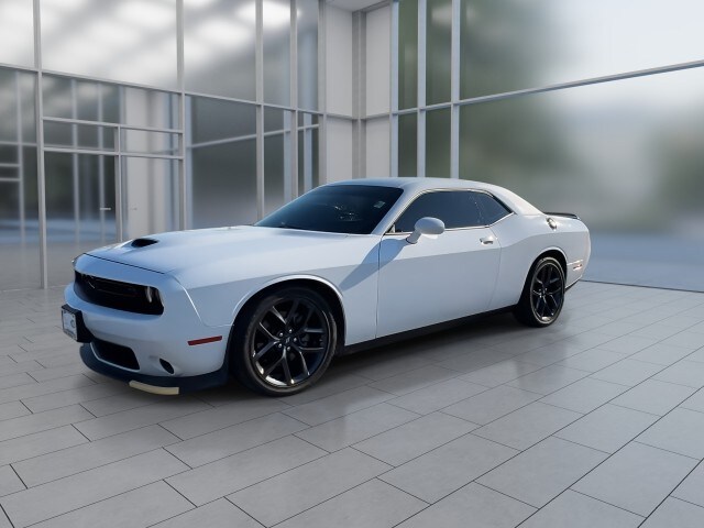 2023 Dodge Challenger GT photo 4
