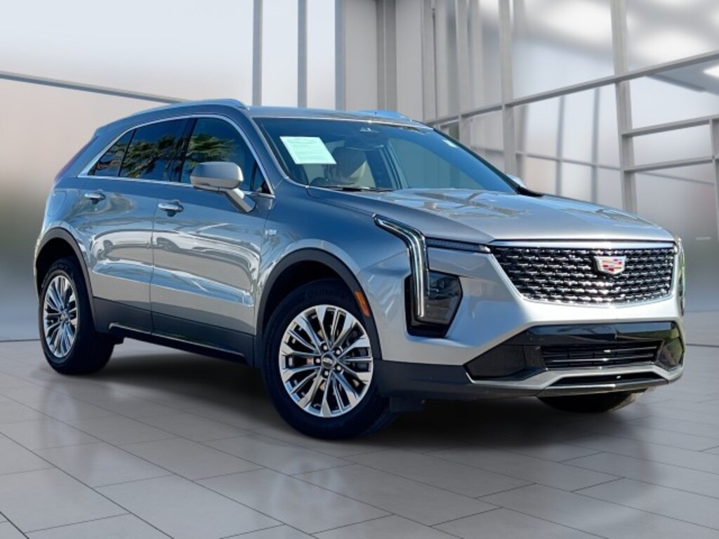 Used 2024 Cadillac XT4 FWD Premium Luxury SUV