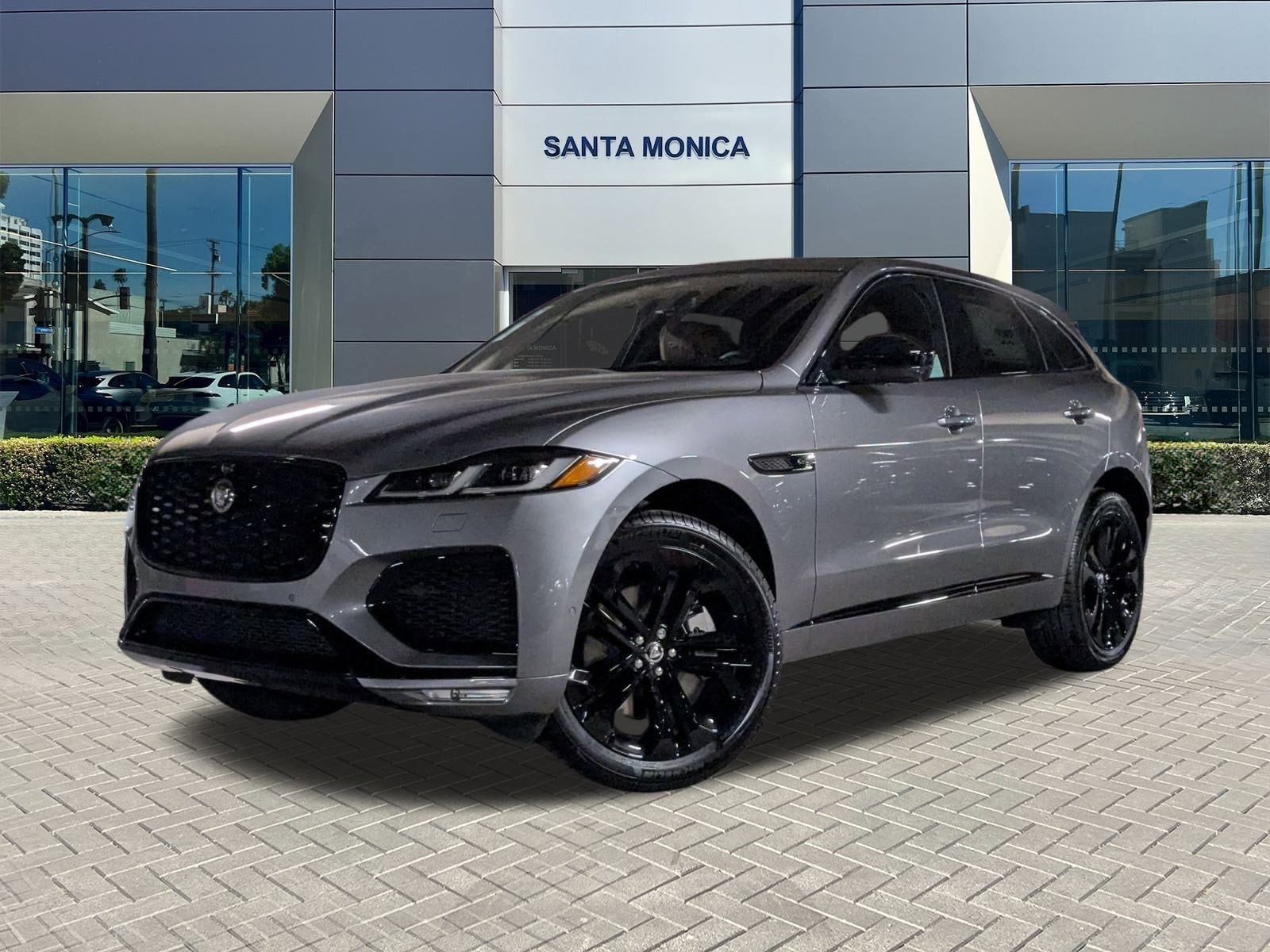2026 Jaguar F-Pace R-Dynamic S's photo
