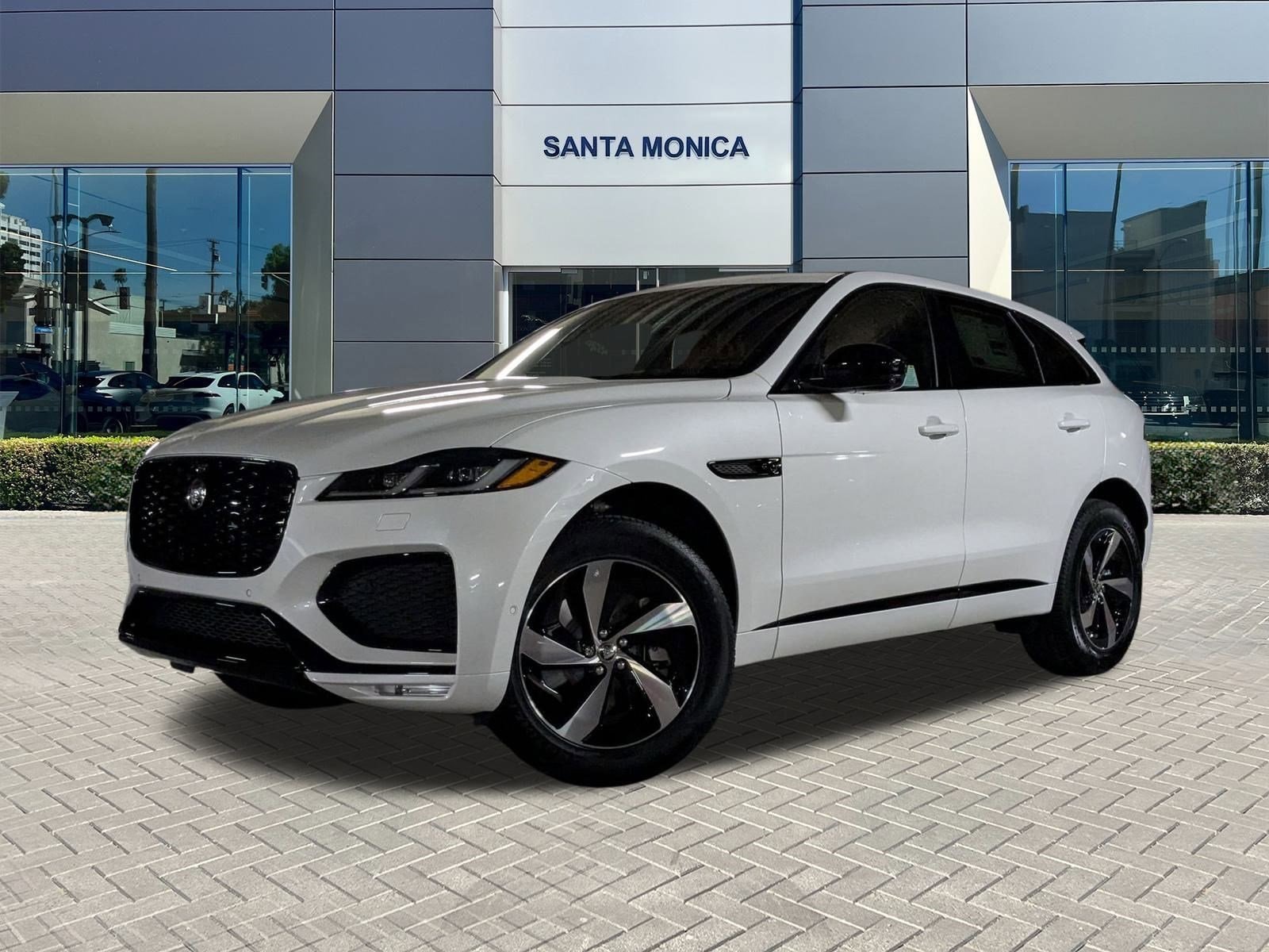 2026 Jaguar F-Pace R-Dynamic S's photo