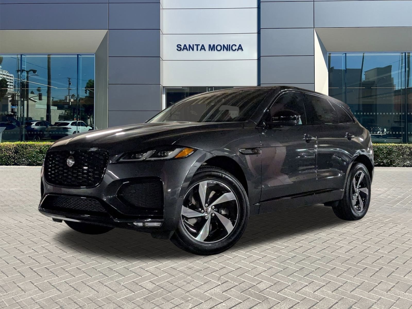 2026 Jaguar F-Pace R-Dynamic S's photo