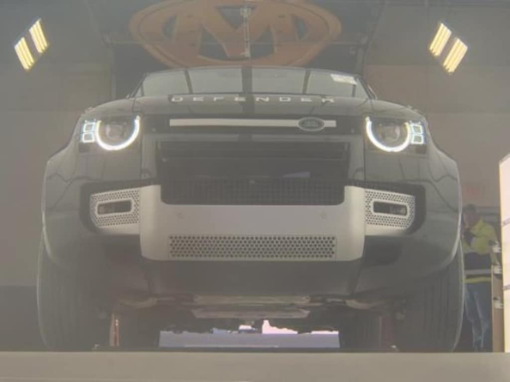 Used 2023 Land Rover Defender 130 SE SUV