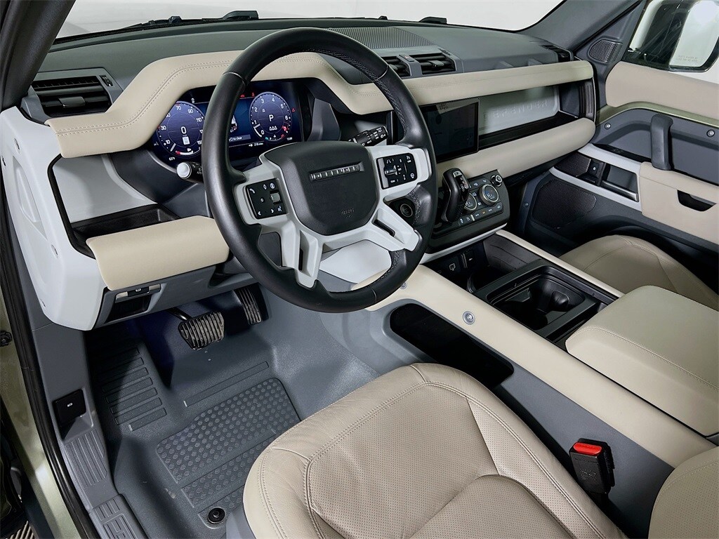 2024 LAND ROVER DEFENDER - Image 9