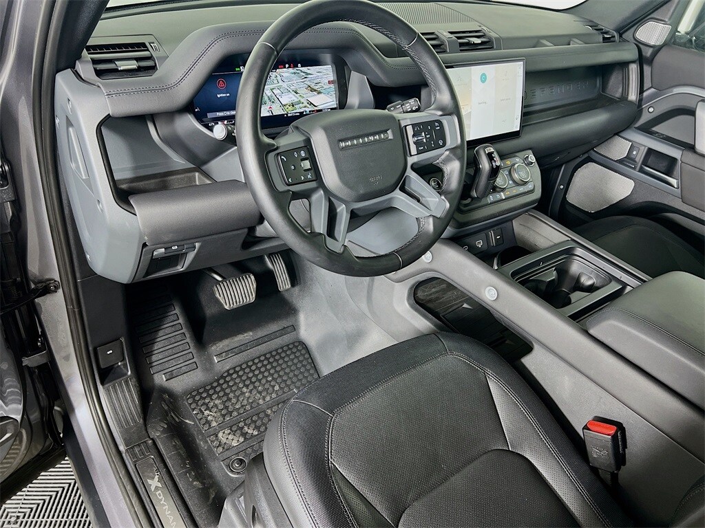 2024 LAND ROVER DEFENDER - Image 9