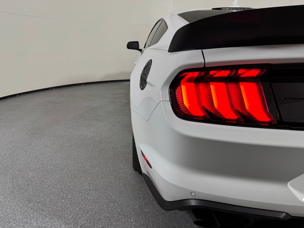 2020 FORD MUSTANG - Image 9