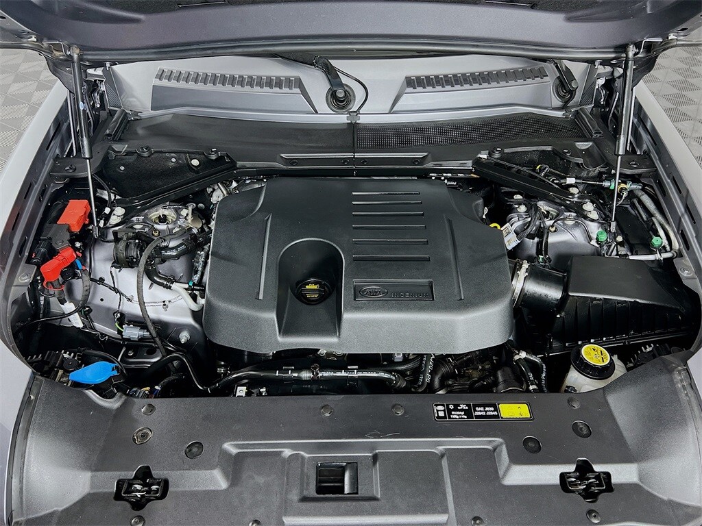 2024 LAND ROVER DEFENDER - Image 32