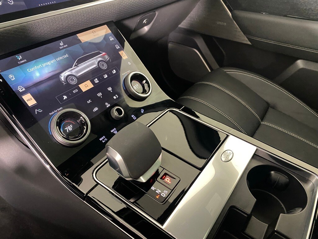 2022 LAND ROVER RANGE ROVER VELAR - Image 23