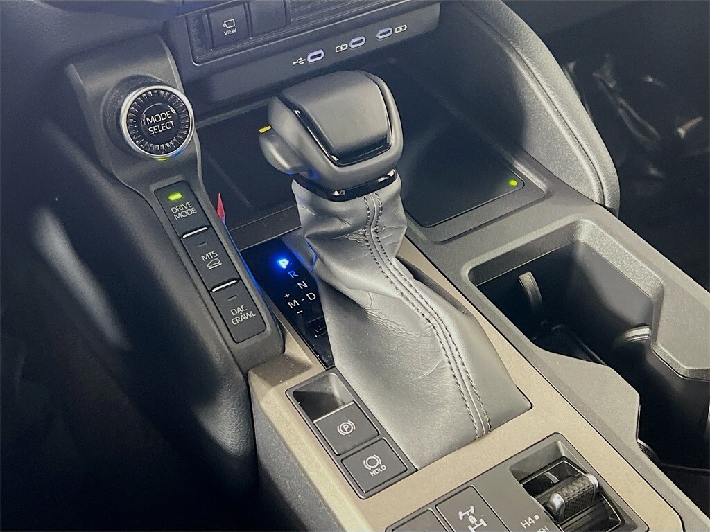 2026 TOYOTA LAND CRUISER - Image 17