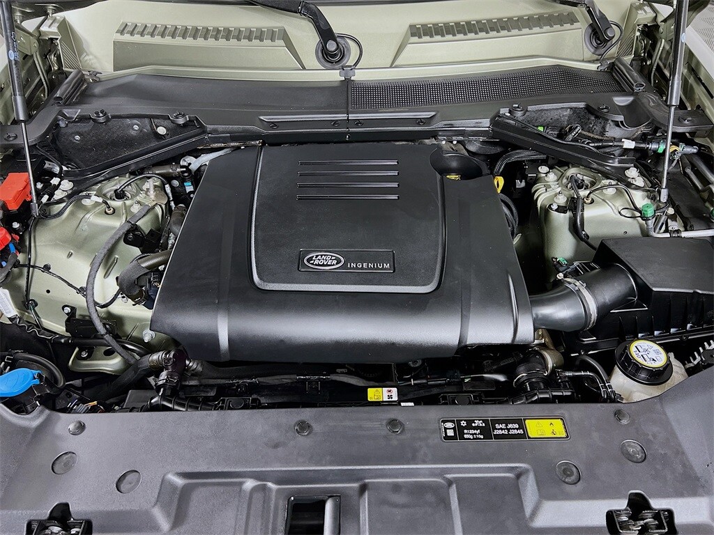 2024 LAND ROVER DEFENDER - Image 32