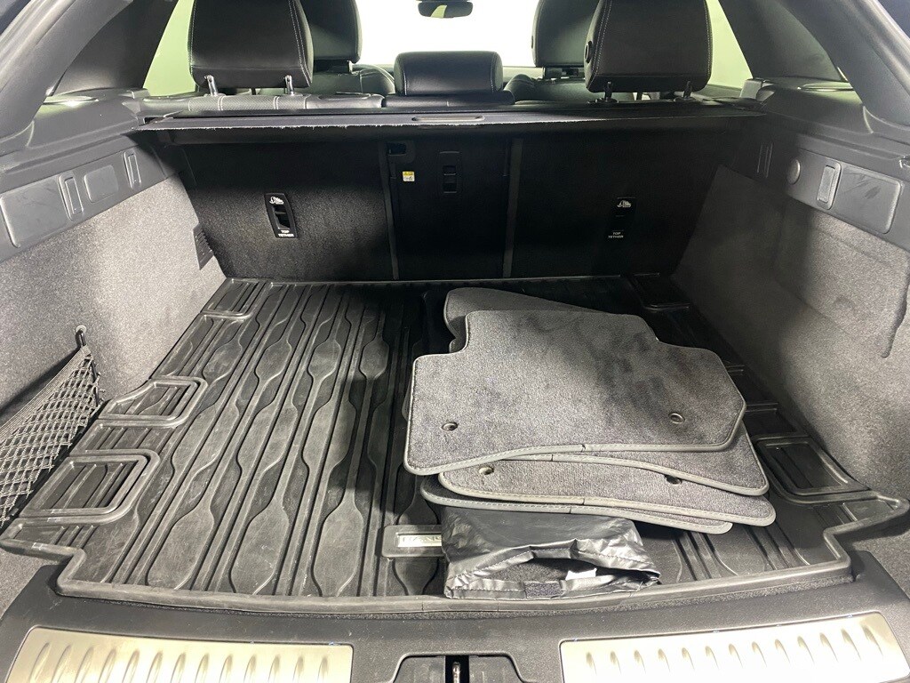 2022 LAND ROVER RANGE ROVER VELAR - Image 25