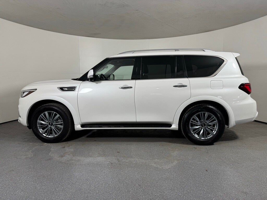 2024 INFINITI QX80 - Image 10
