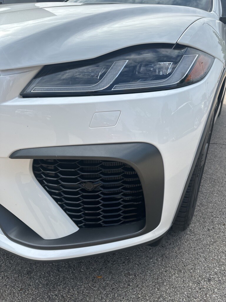 2023 Jaguar F-PACE SVR photo 3