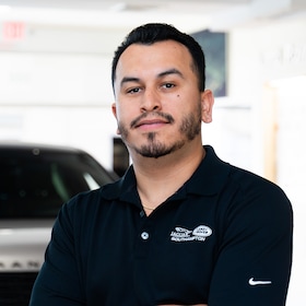 Staff member Jose Dardon from ID_6af730fb1cad