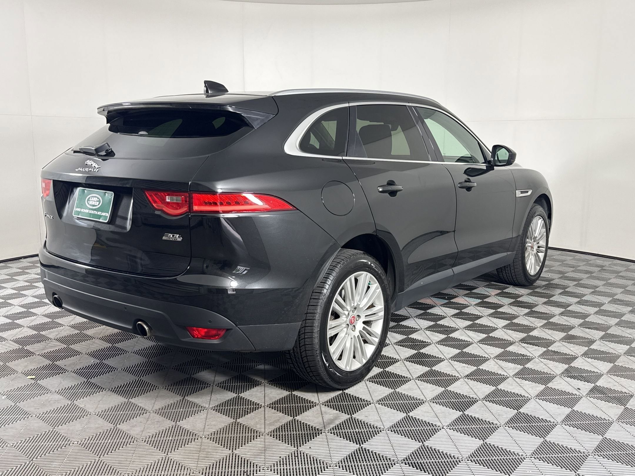 F-PACE 30t Portfolio SUV