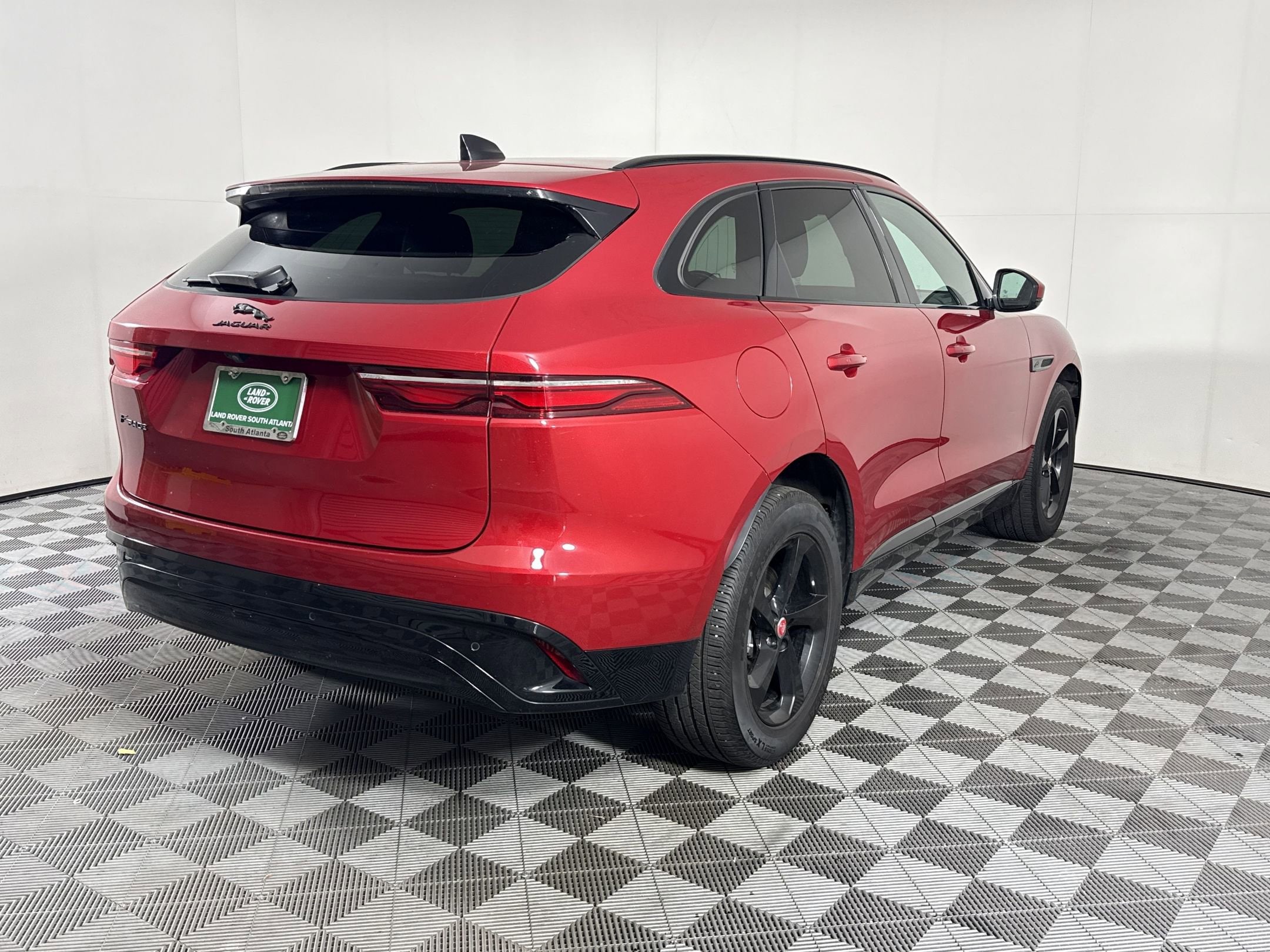 2023 Jaguar F-Pace S - Photo 9