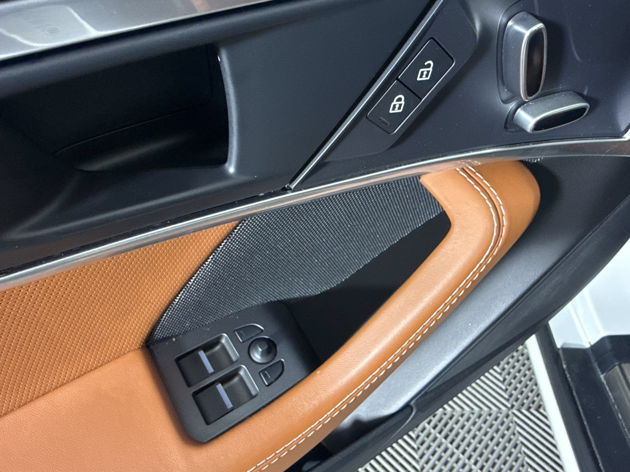 2023 Jaguar F-TYPE Base - Photo 21