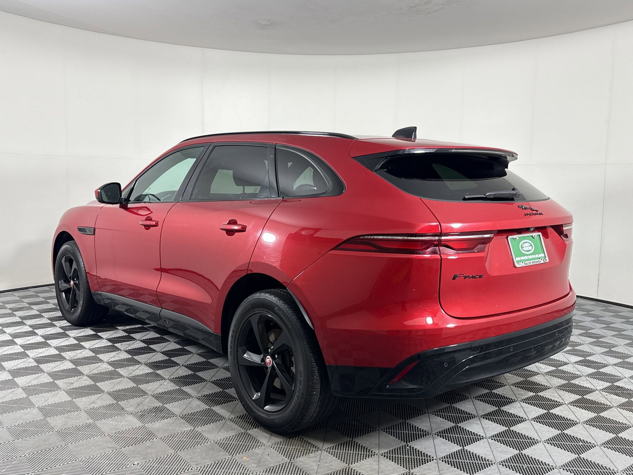 2023 Jaguar F-Pace S - Photo 3