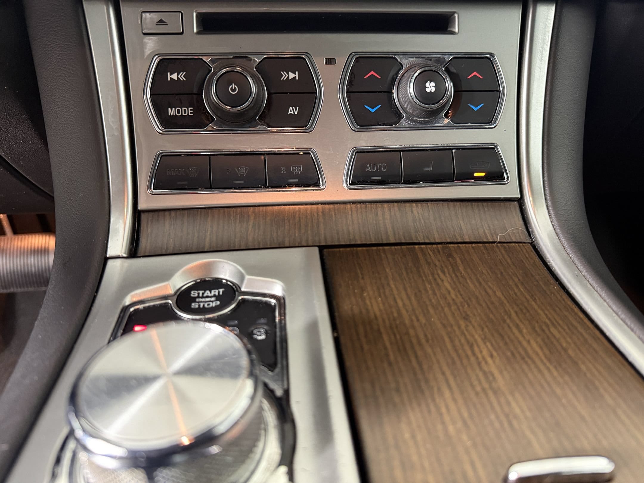 2014 Jaguar XF Base - Photo 17