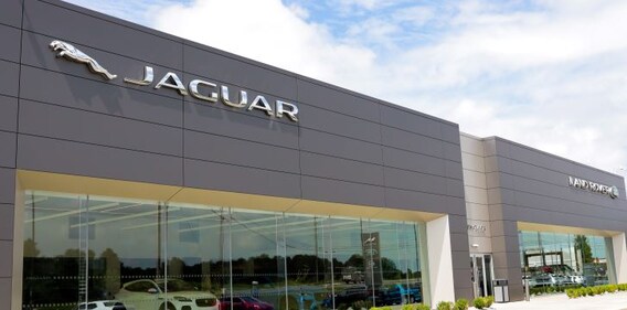 https://pictures.dealer.com/j/jaguarsouthatlantajag/1026/b73c1c98222b9337892bc5e413f72720x.jpg?impolicy=downsize&w=568