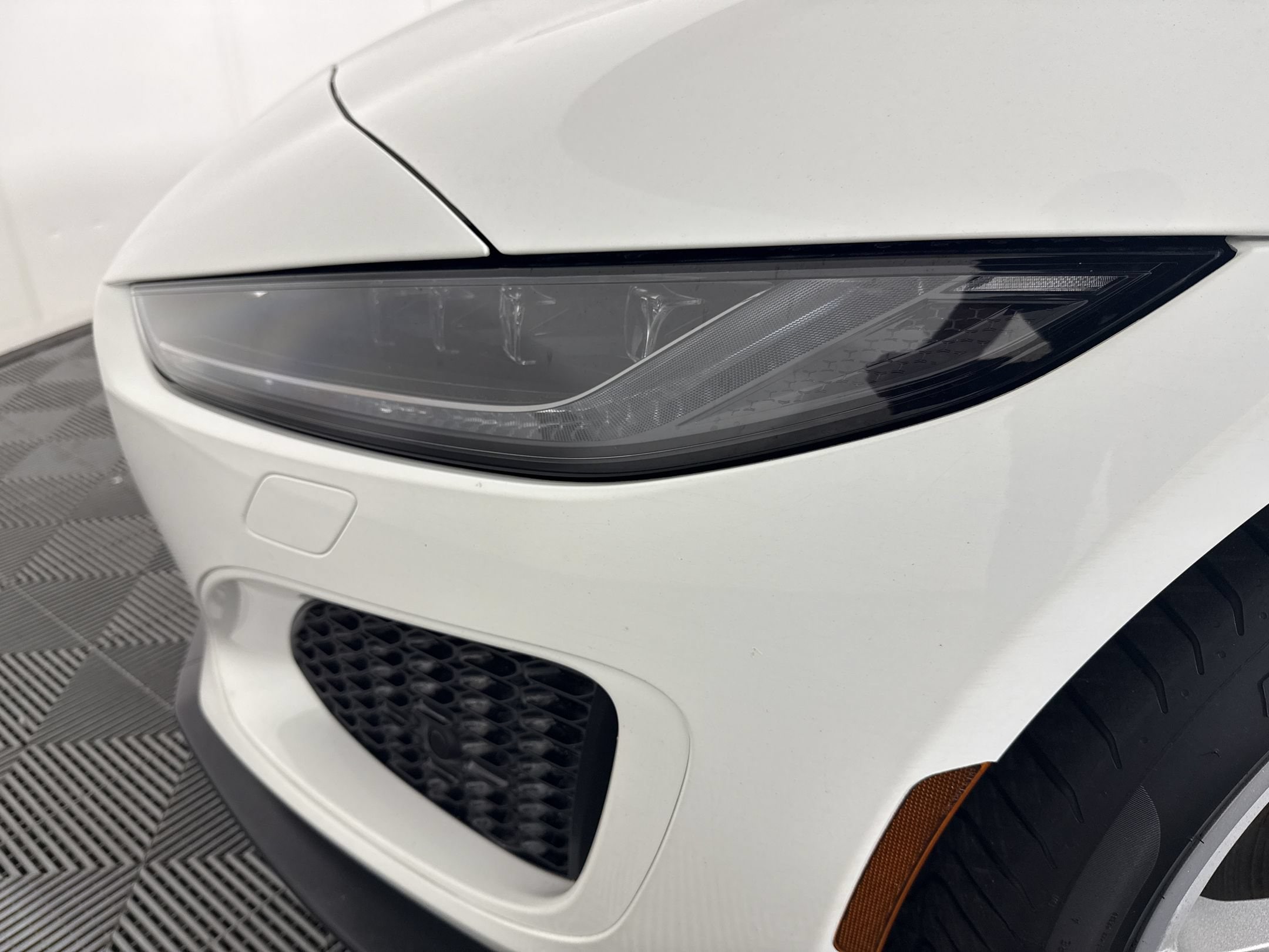 2023 Jaguar F-TYPE Base - Photo 11