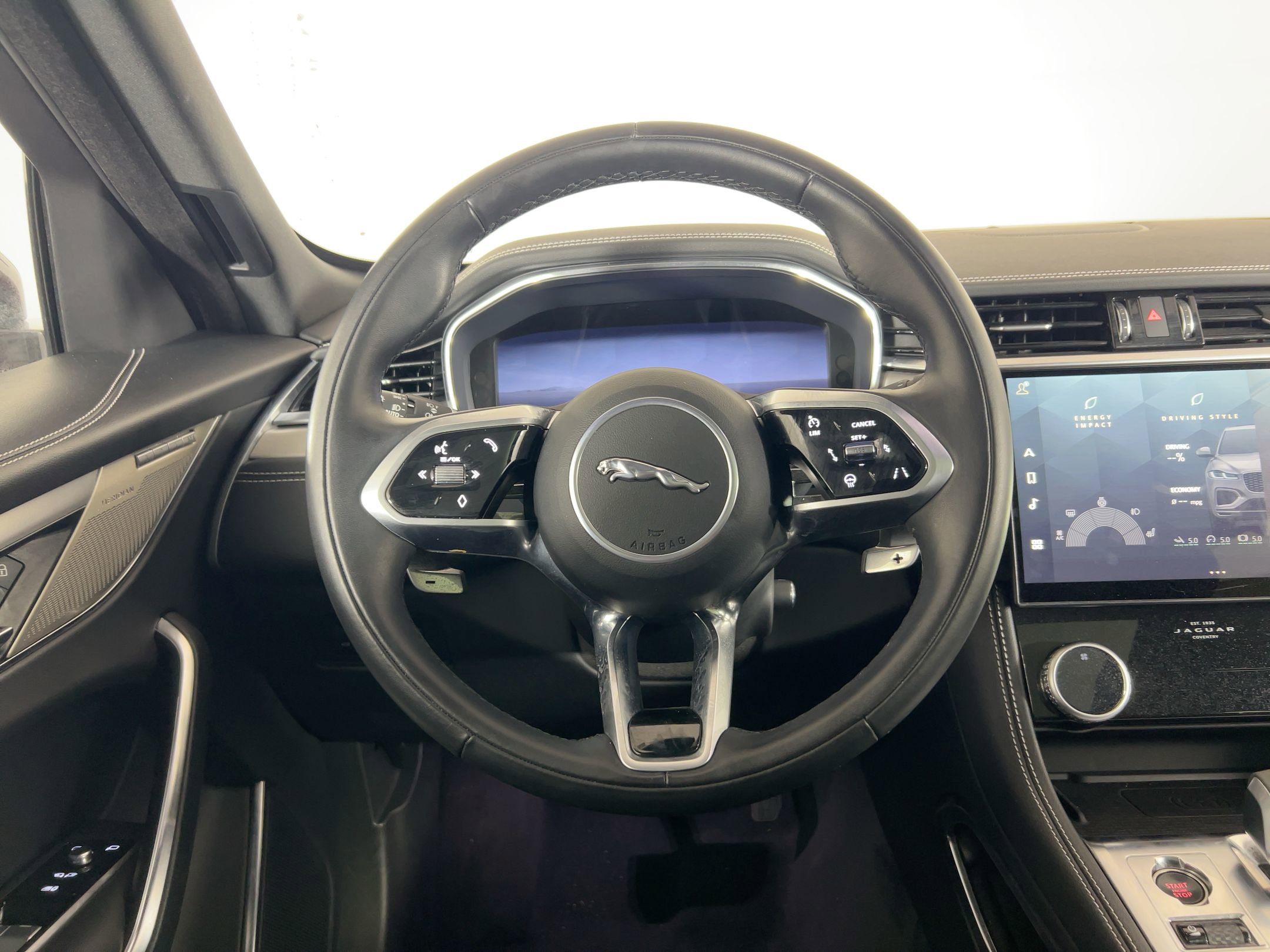 2024 Jaguar F-PACE P250 R-Dynamic S photo 4