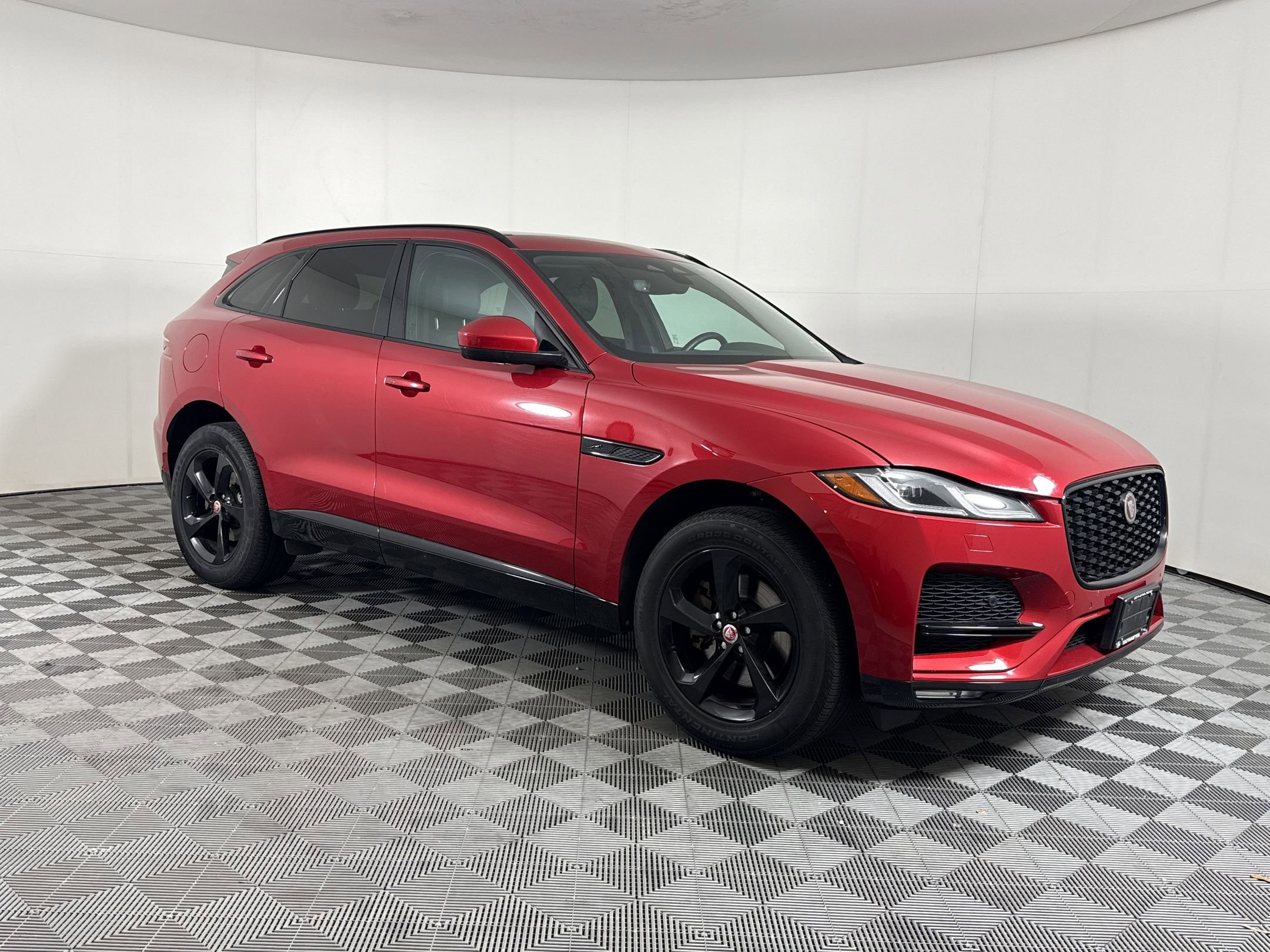 2023 Jaguar F-Pace S - Photo 7