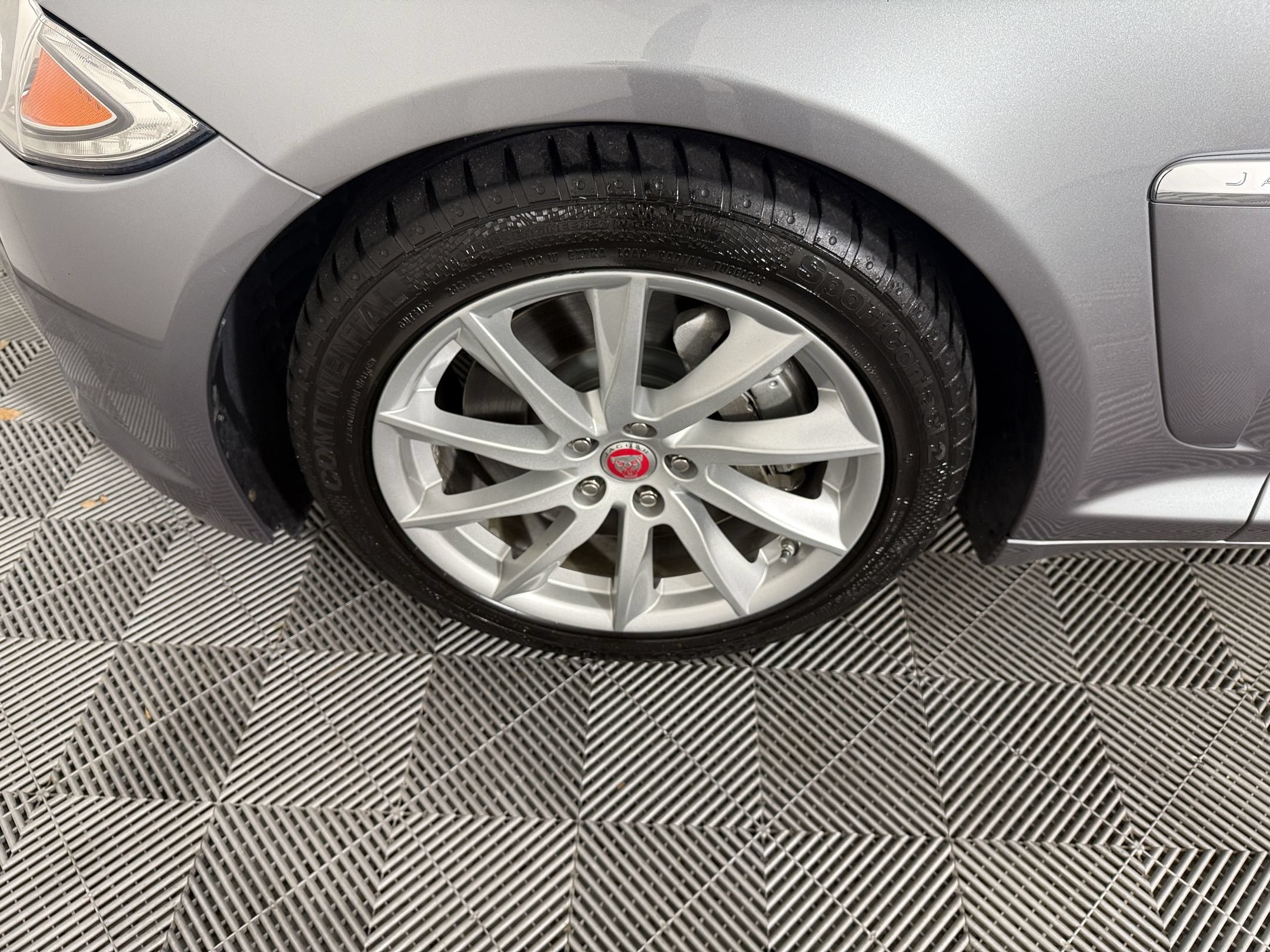 2014 Jaguar XF Base - Photo 12