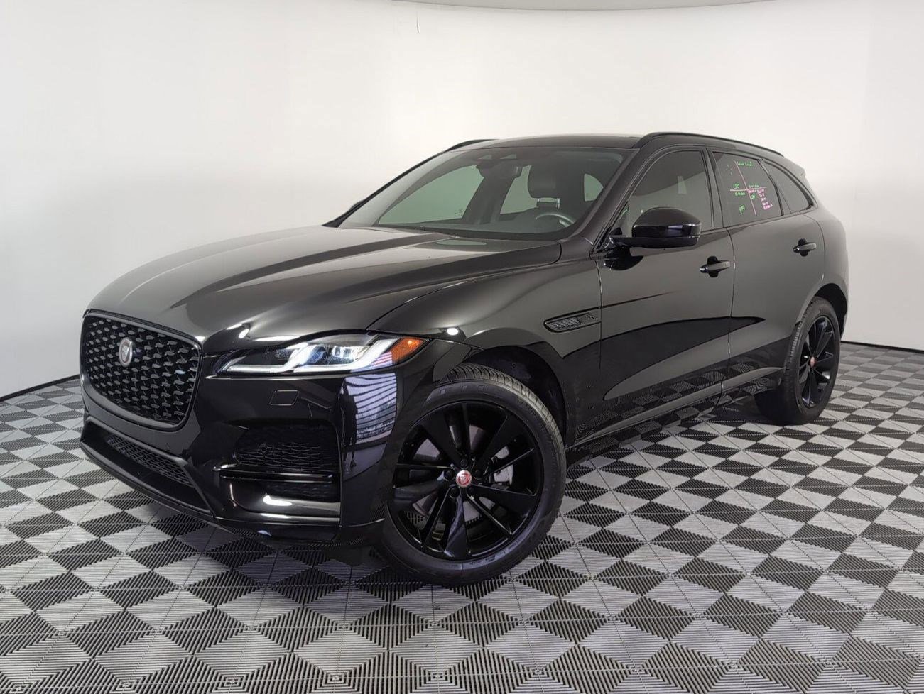 2023 Jaguar F-Pace S's photo