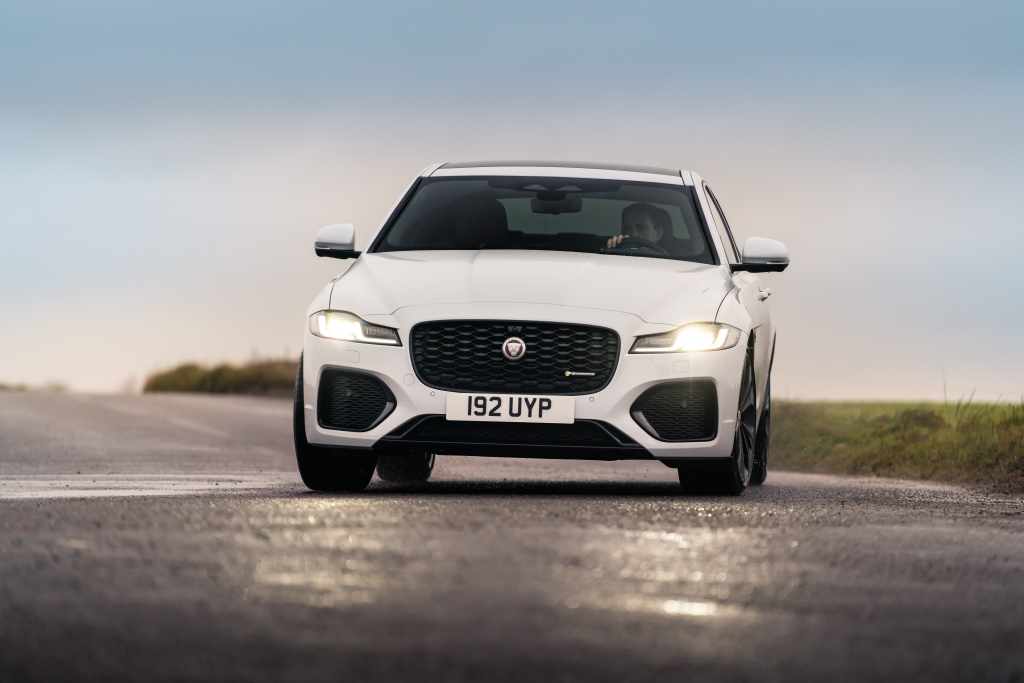 2021%20Jaguar%20XF.jpg