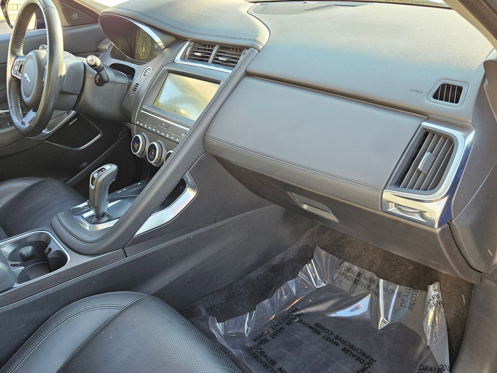 2020 Jaguar E-PACE SE - Photo 20